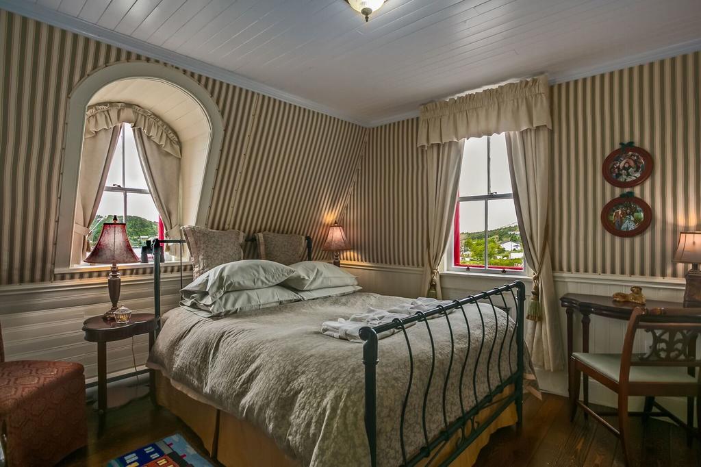 George House Heritage Bed And Breakfast Dildo Exterior photo
